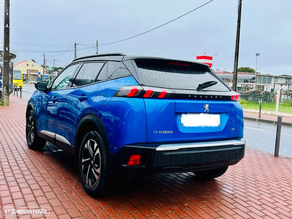 Peugeot e-2008 GT - 10