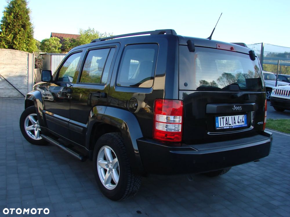 Jeep Cherokee - 13