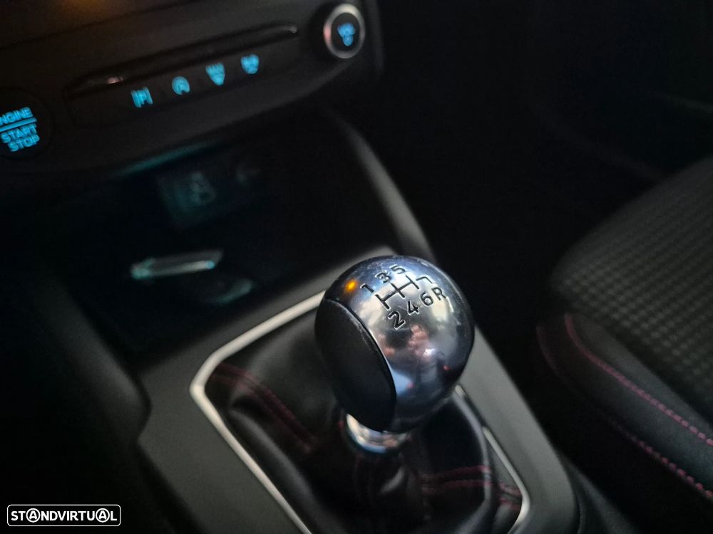 Ford Focus 1.0 EcoBoost MHEV ST-Line Style SIP - 22