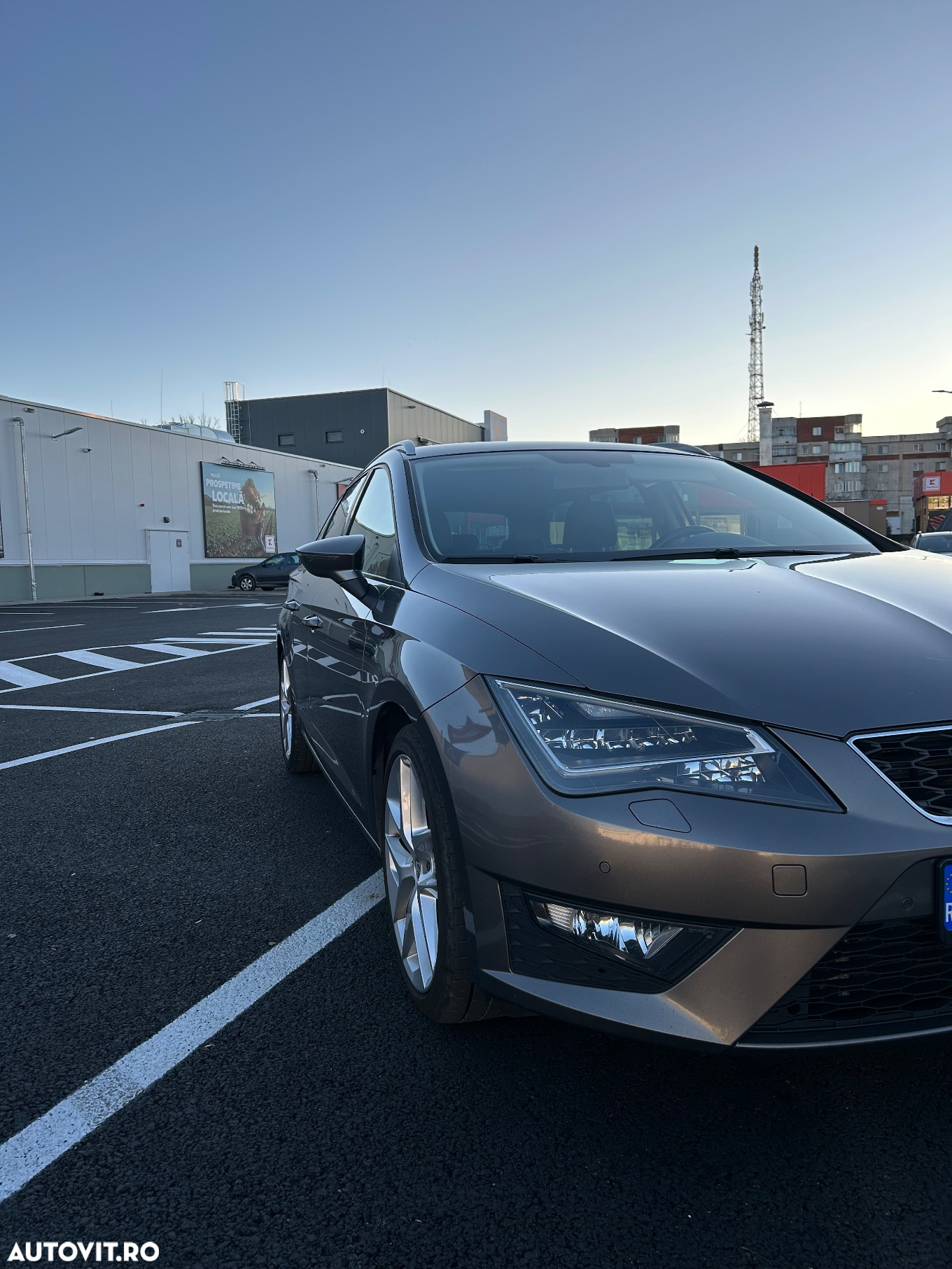 Seat Leon ST 2.0 TDI Start&Stop FR - 2