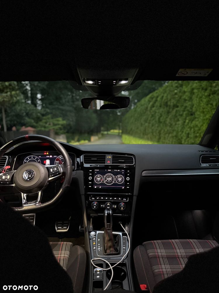 Volkswagen Golf GTI Performance BlueMotion Technology DSG - 16
