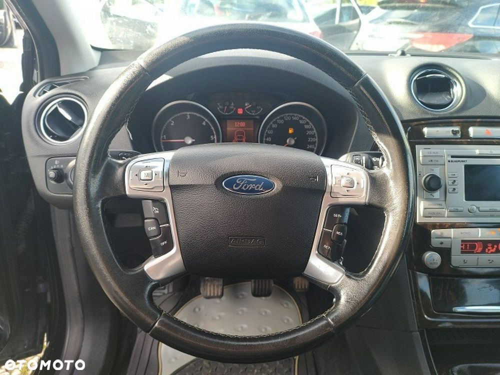 Ford Mondeo - 18
