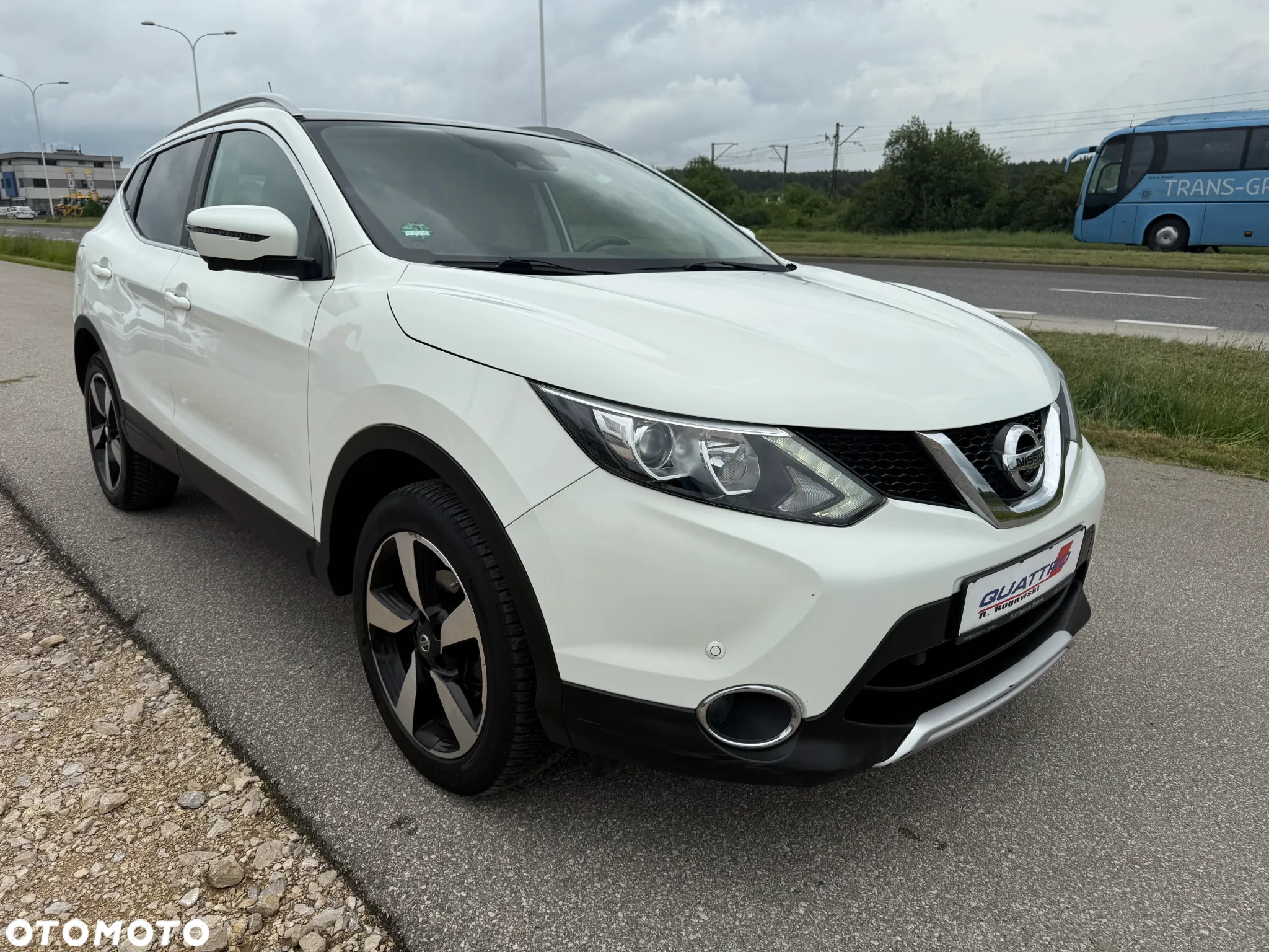 Nissan Qashqai 1.6 DCi 4x4 Tekna - 4