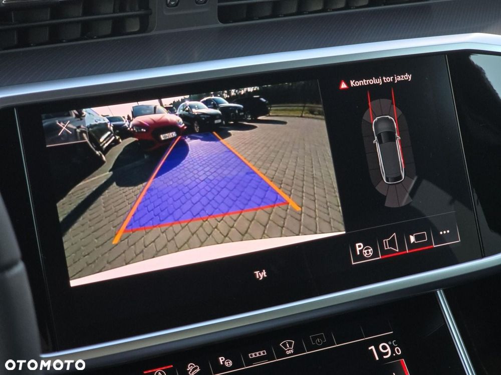Audi A6 Allroad - 24