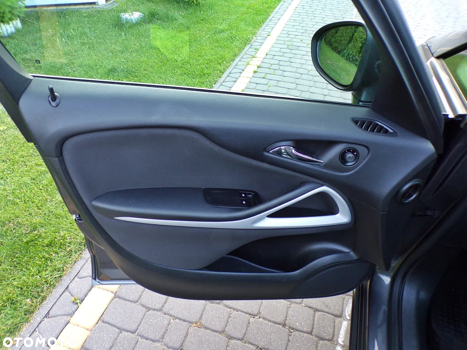 Opel Zafira Tourer 1.4 Turbo Edition - 17