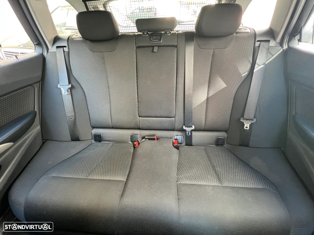 BMW 318 d xDrive Advantage - 12