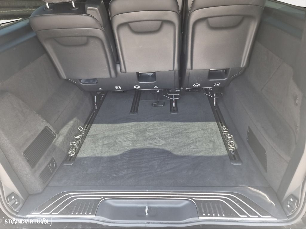 Mercedes-Benz V 300 d Longo Avantgarde - 14