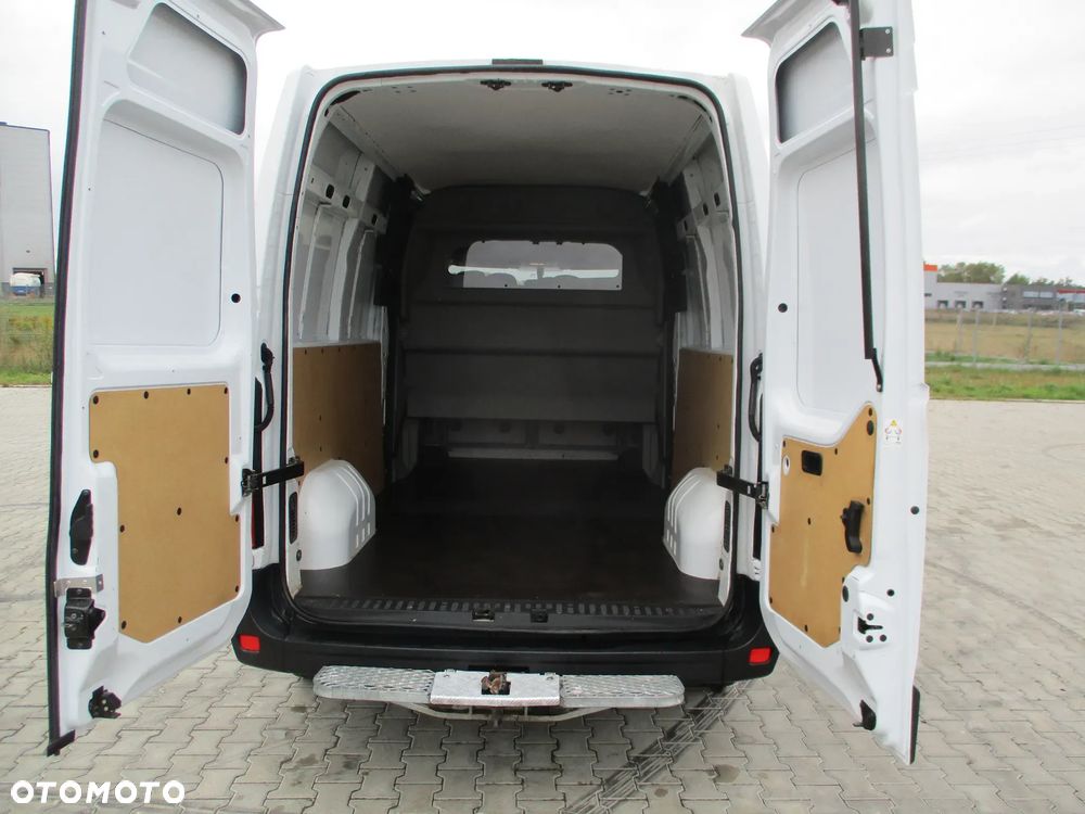 Renault Master III - 21