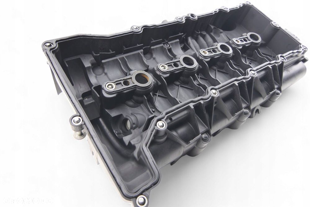 Pokrywa Zaworów BMW E60 E90 E87 2.0D N46 7797613 - 9