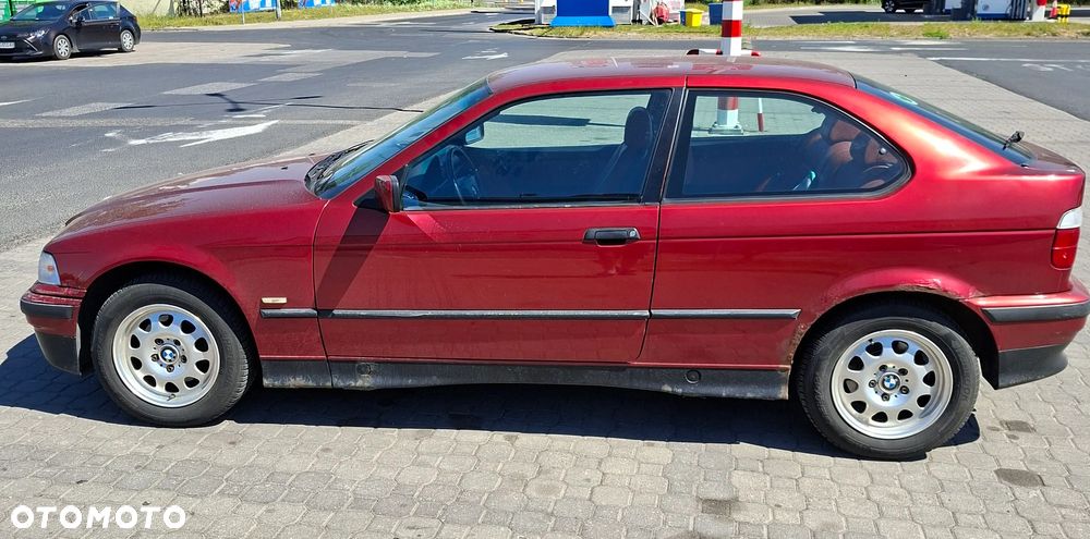 BMW Seria 3 316i - 4