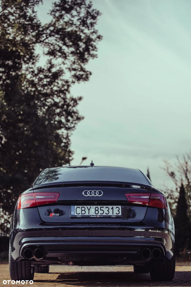 Audi S6 Limousine - 13
