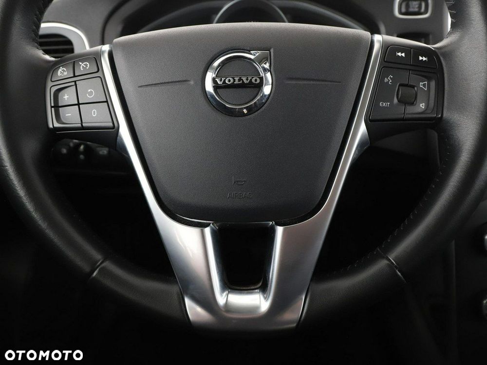 Volvo V40 - 22