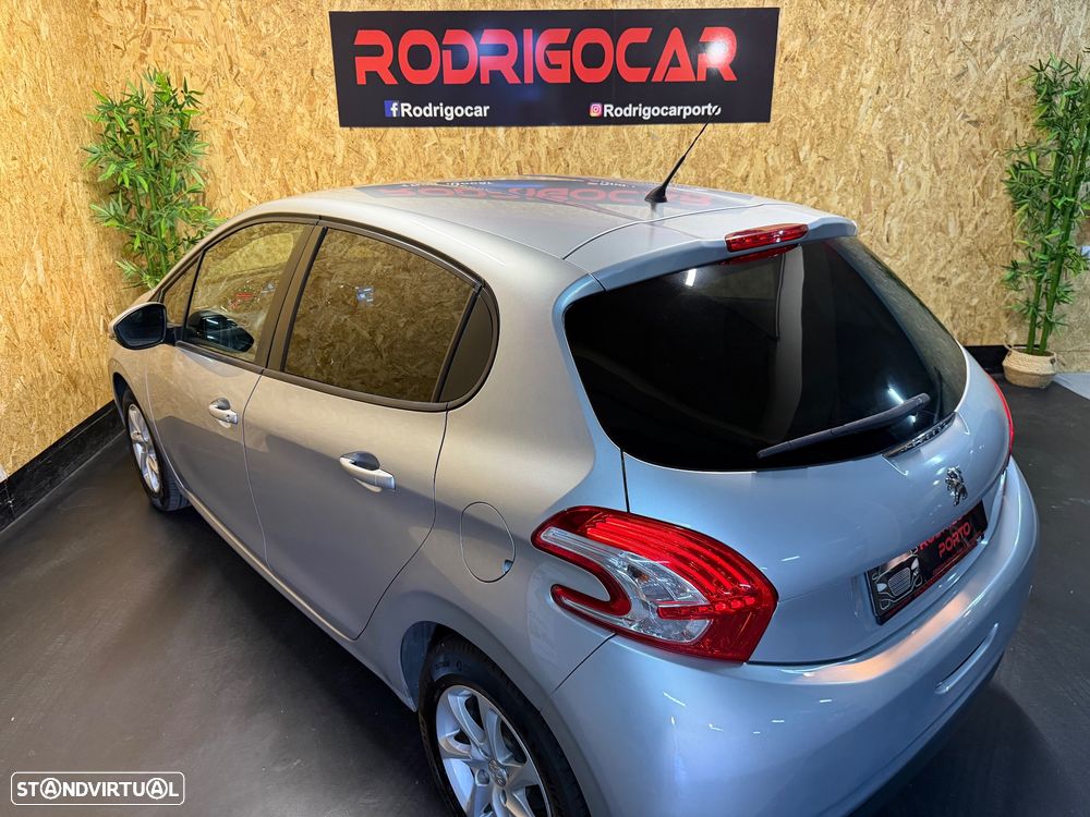 Peugeot 208 1.4 HDi Access - 22