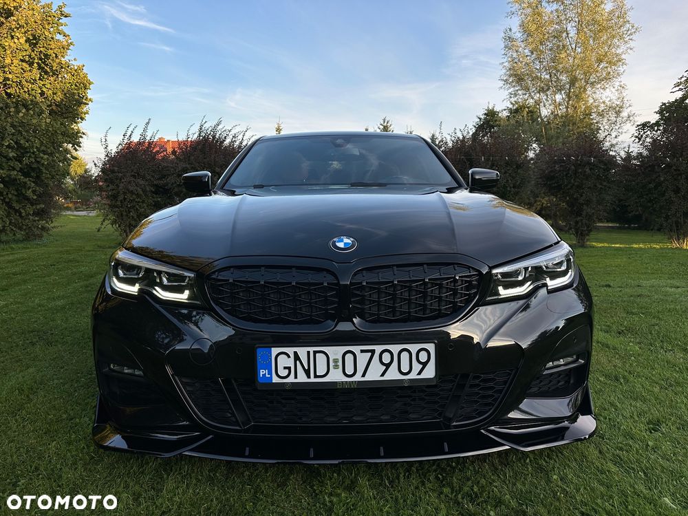 BMW Seria 3 330i M Sport - 32