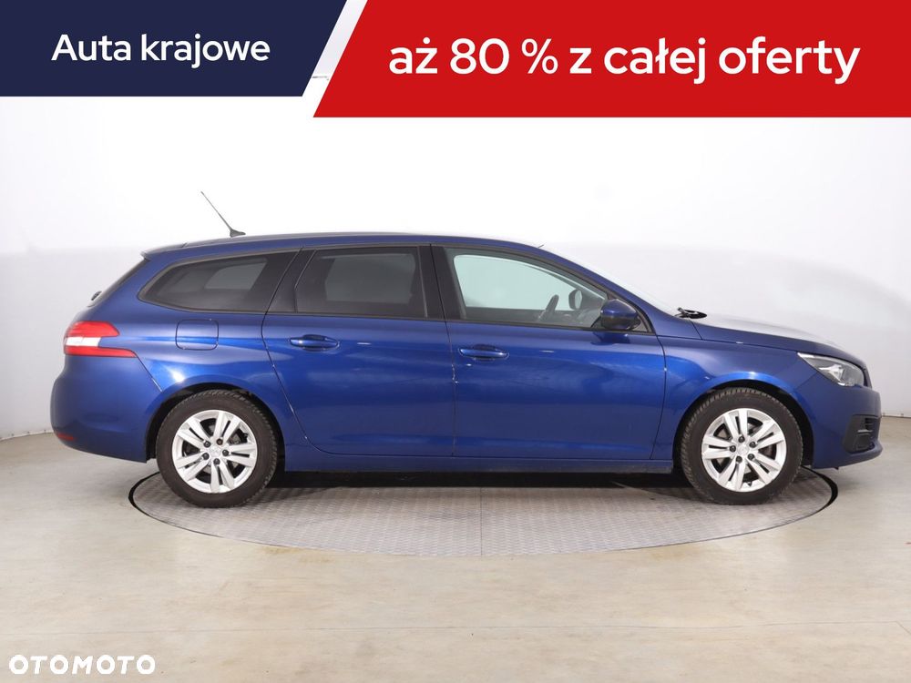 Peugeot 308 - 8