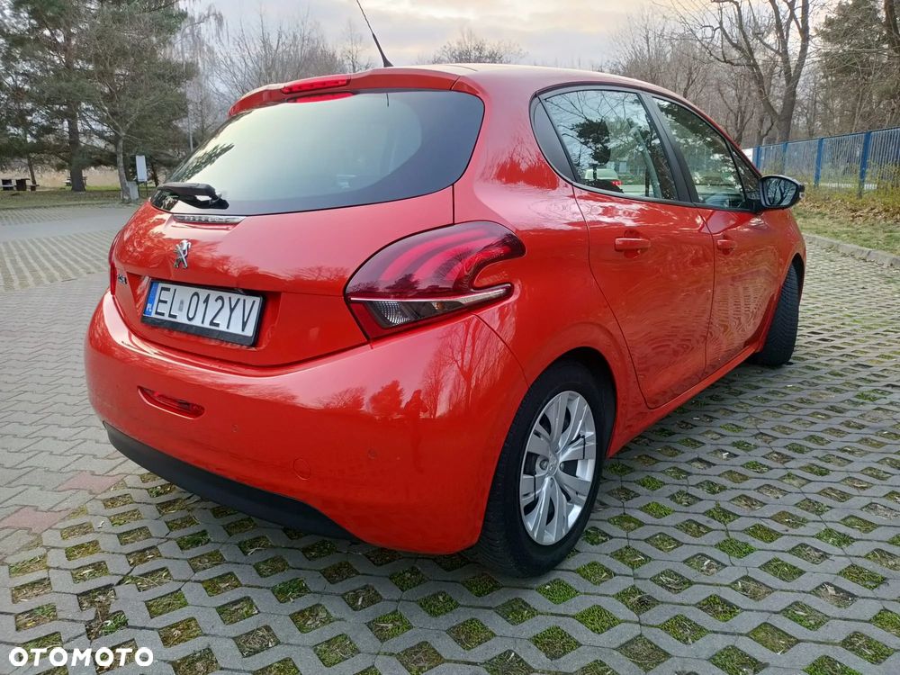 Peugeot 208 82 PureTech Style - 6