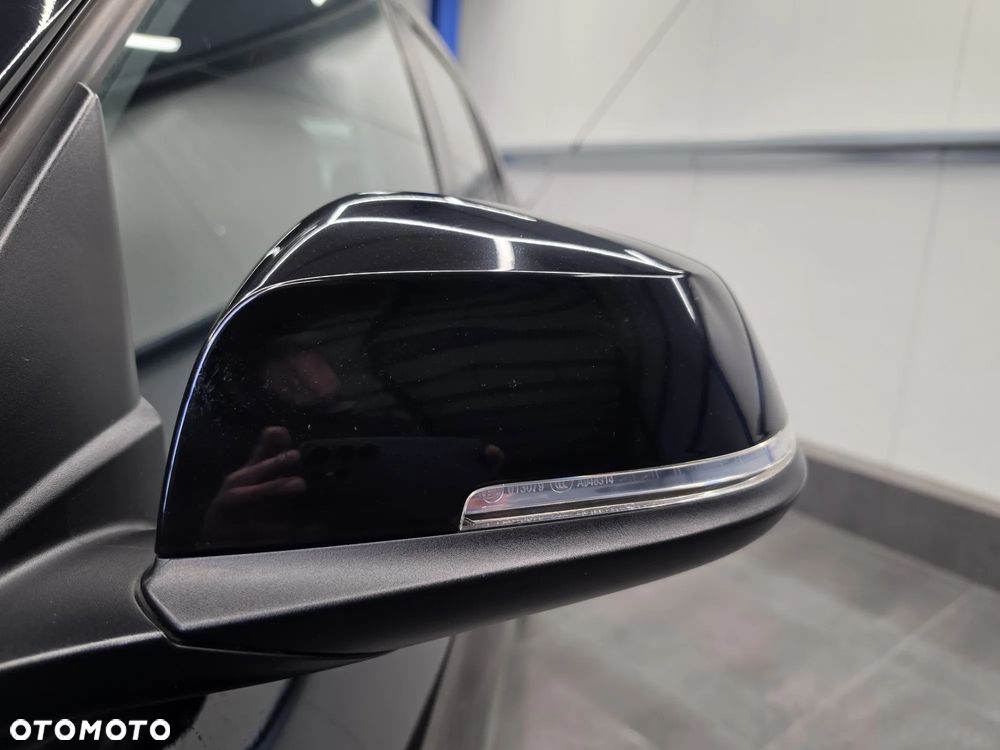 BMW X1 xDrive18d Sport Line - 19