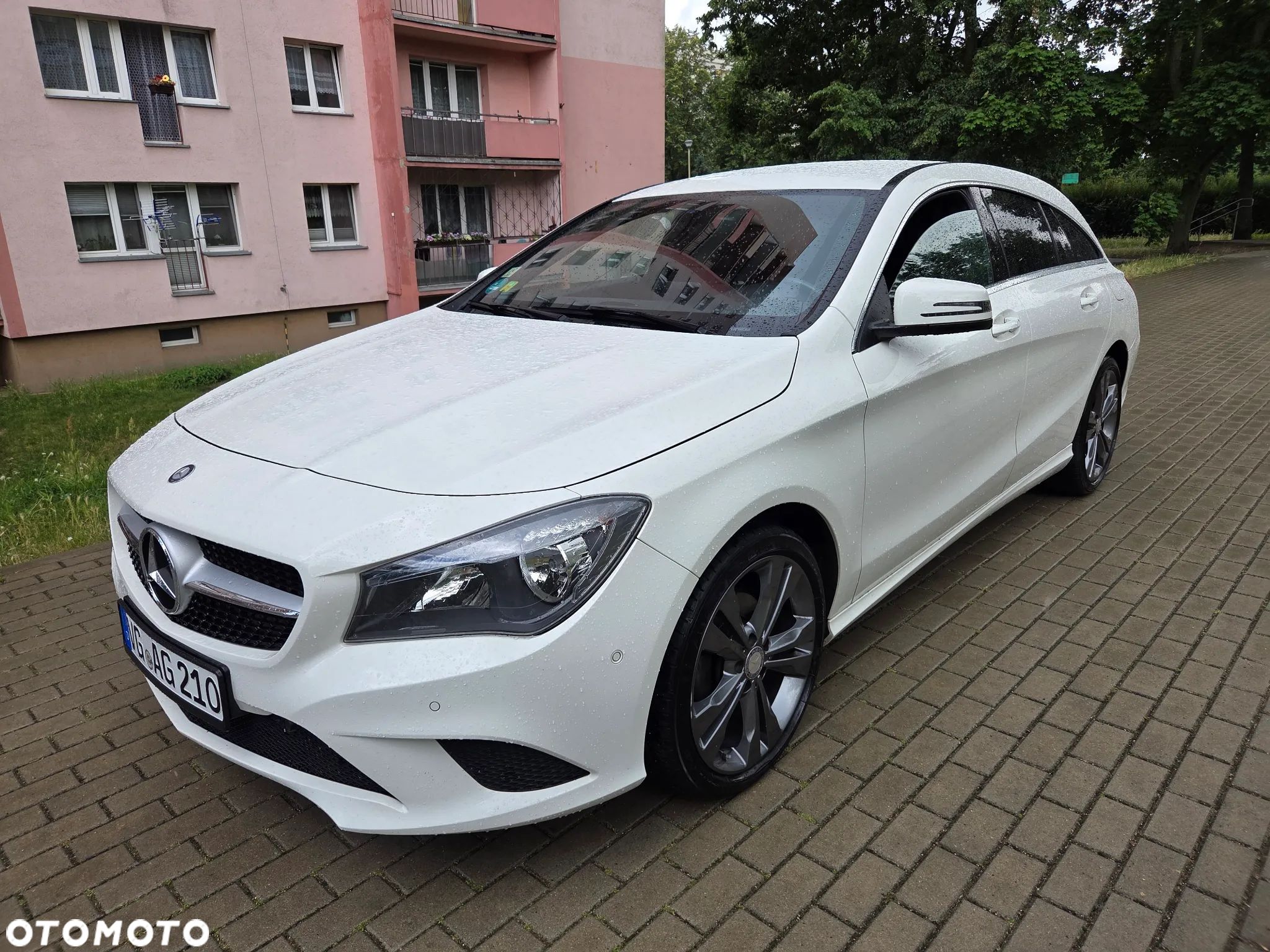 Mercedes-Benz CLA Shooting Brake 180 - 1