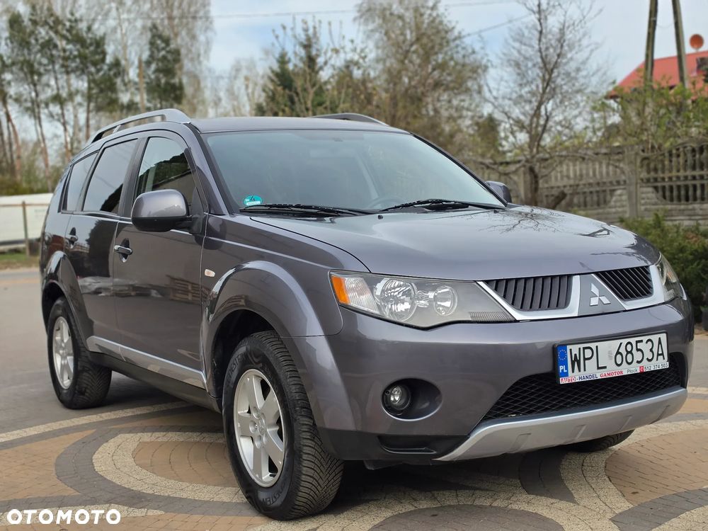 Mitsubishi Outlander - 3