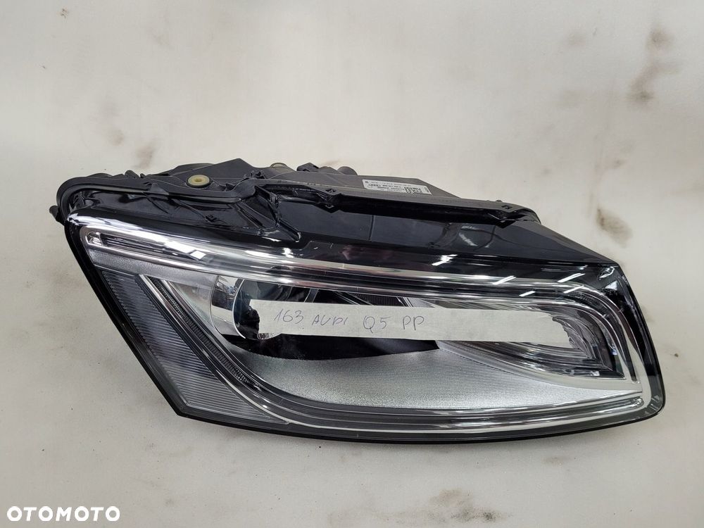 LAMPA PRAWY PRZÓD AUDI Q5 8R0941754C - 3