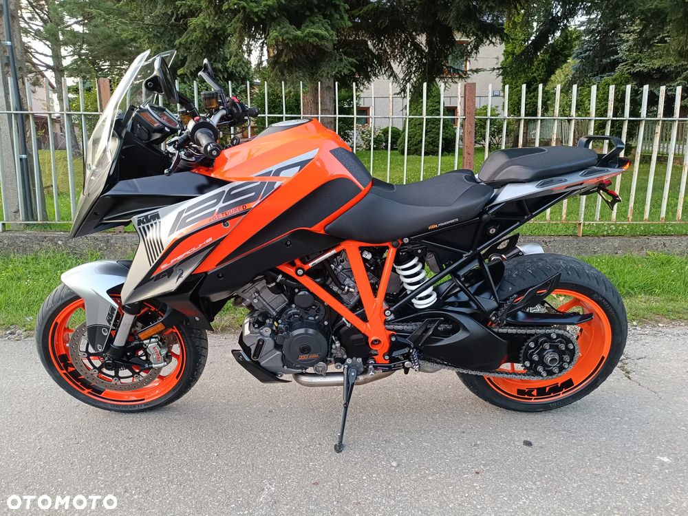 KTM Super Duke - 10