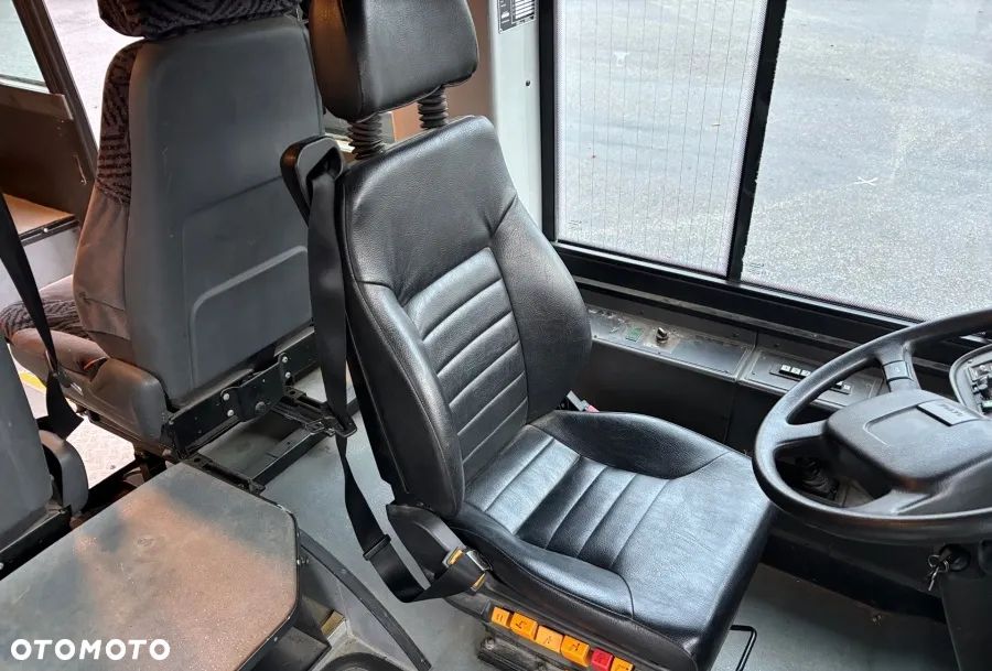 Volvo B12 M 4x2 - 33