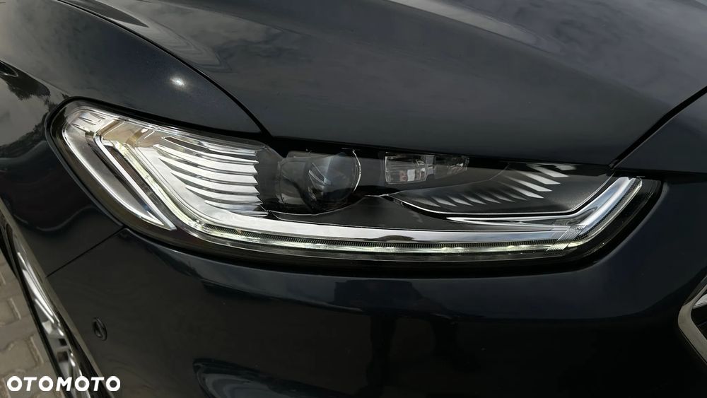Ford Mondeo 2.0 Hybrid Titanium - 24