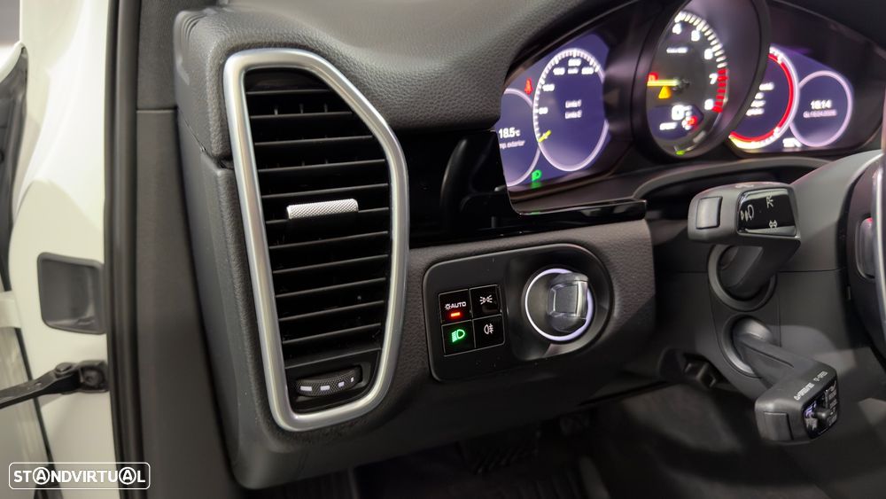 Porsche Cayenne E-Hybrid - 26