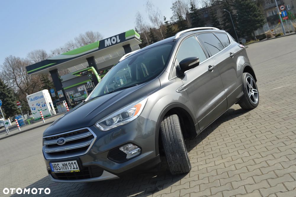 Ford Kuga 1.5 EcoBoost 2x4 Titanium - 28