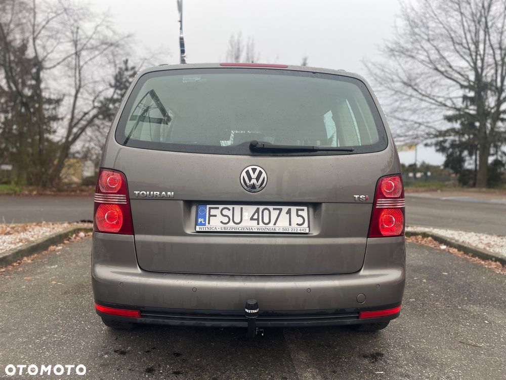 Volkswagen Touran - 6