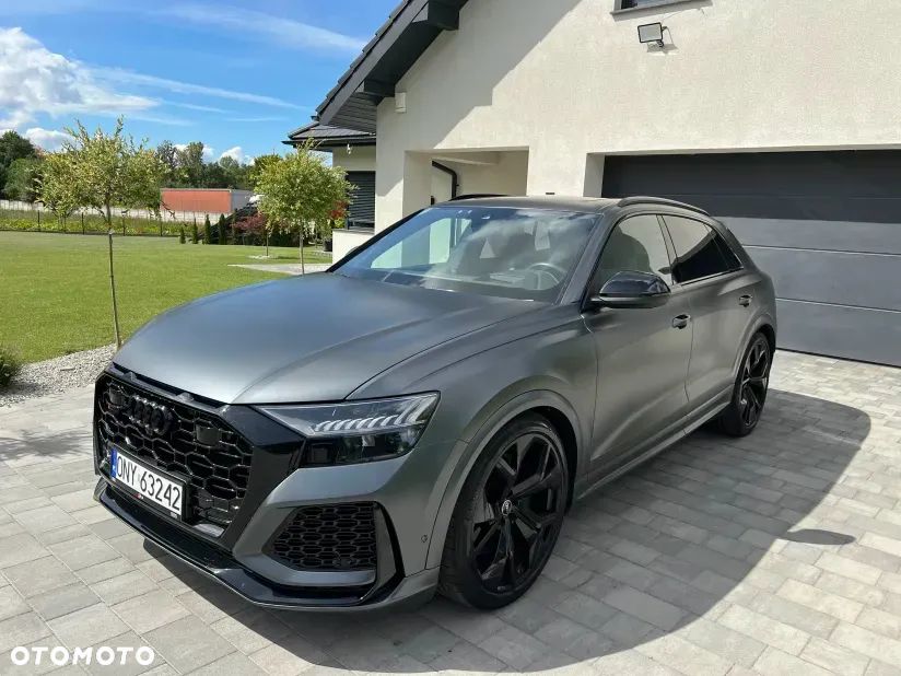 Audi RS Q8 - 10