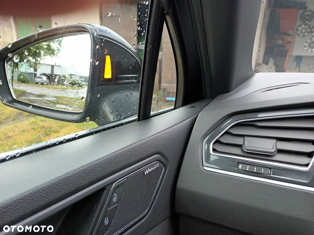 Volkswagen Tiguan 2.0 TDI SCR R-Line - 18