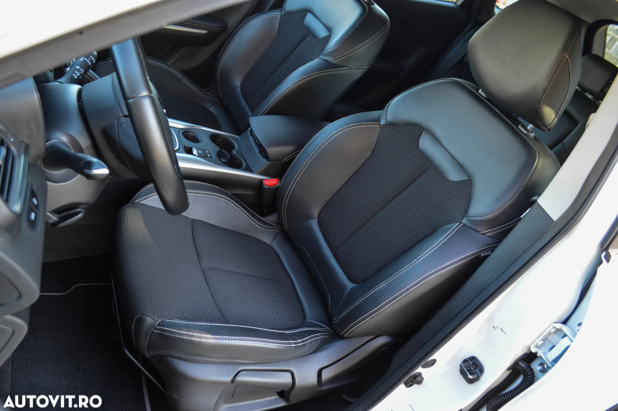 Renault Kadjar 1.6 DCI CVT Intens - 8