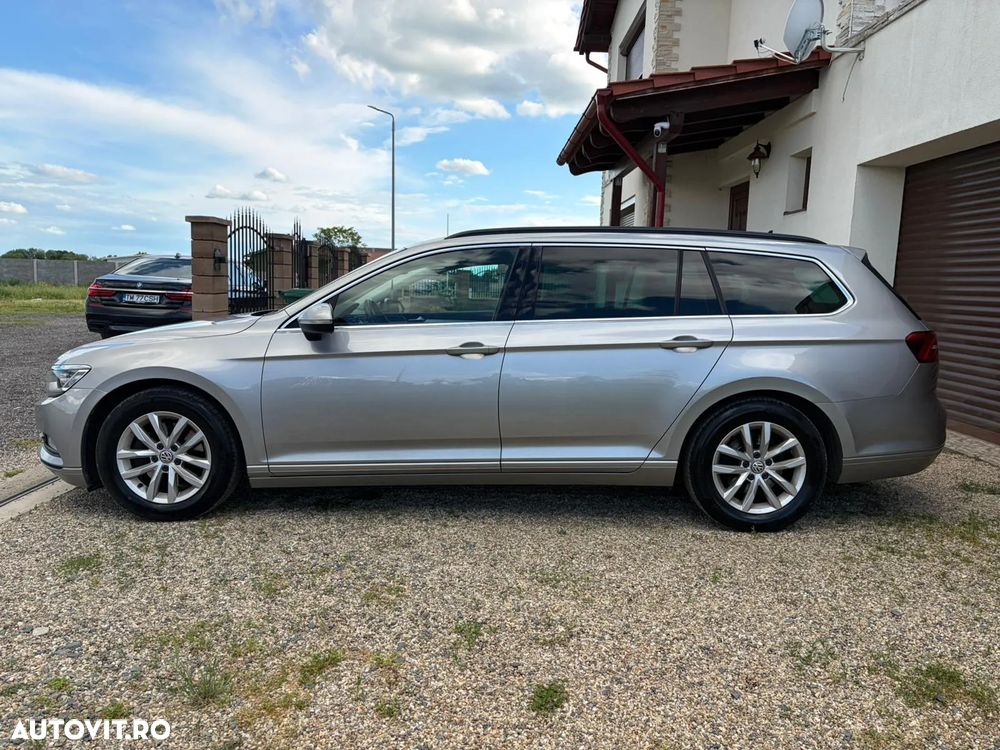Volkswagen Passat - 4