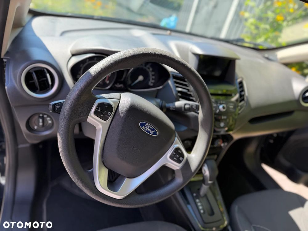 Ford Fiesta - 9