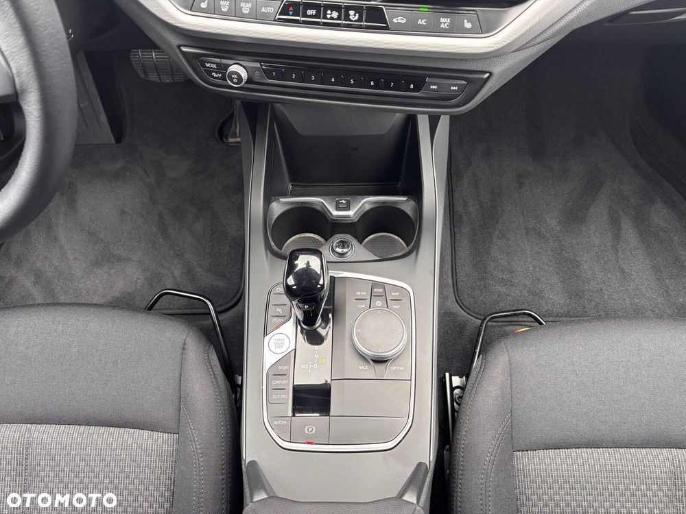 BMW Seria 1 118i Advantage - 27