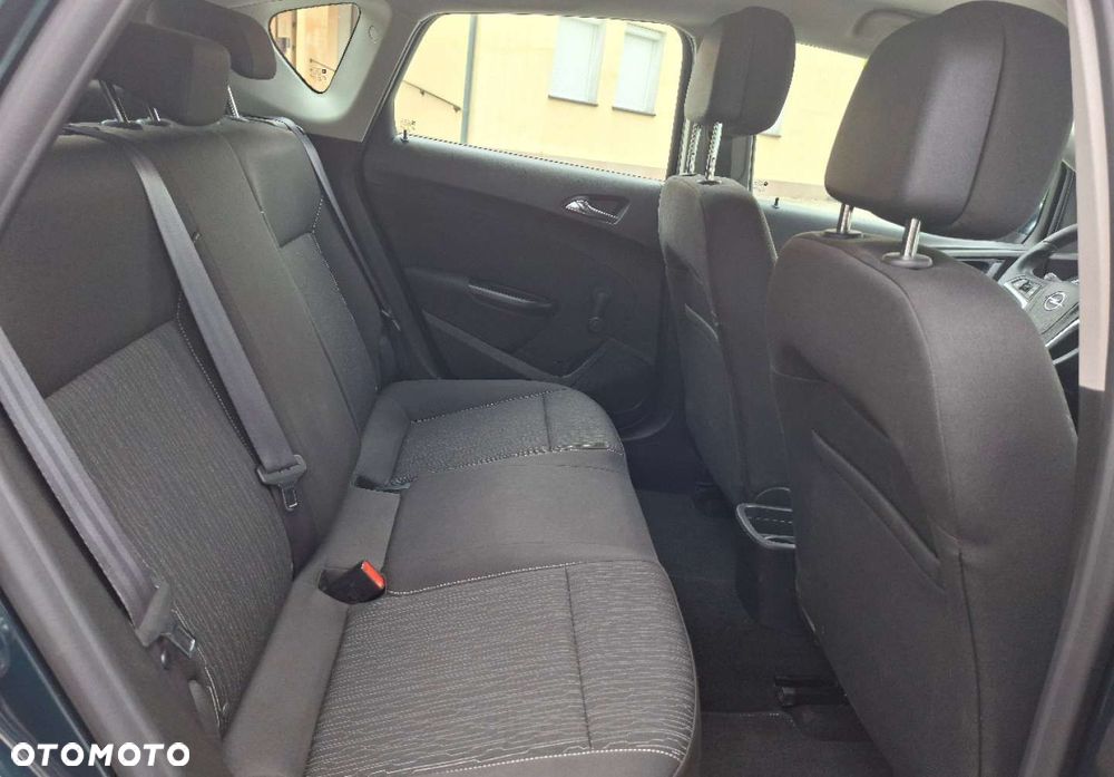 Opel Astra - 16