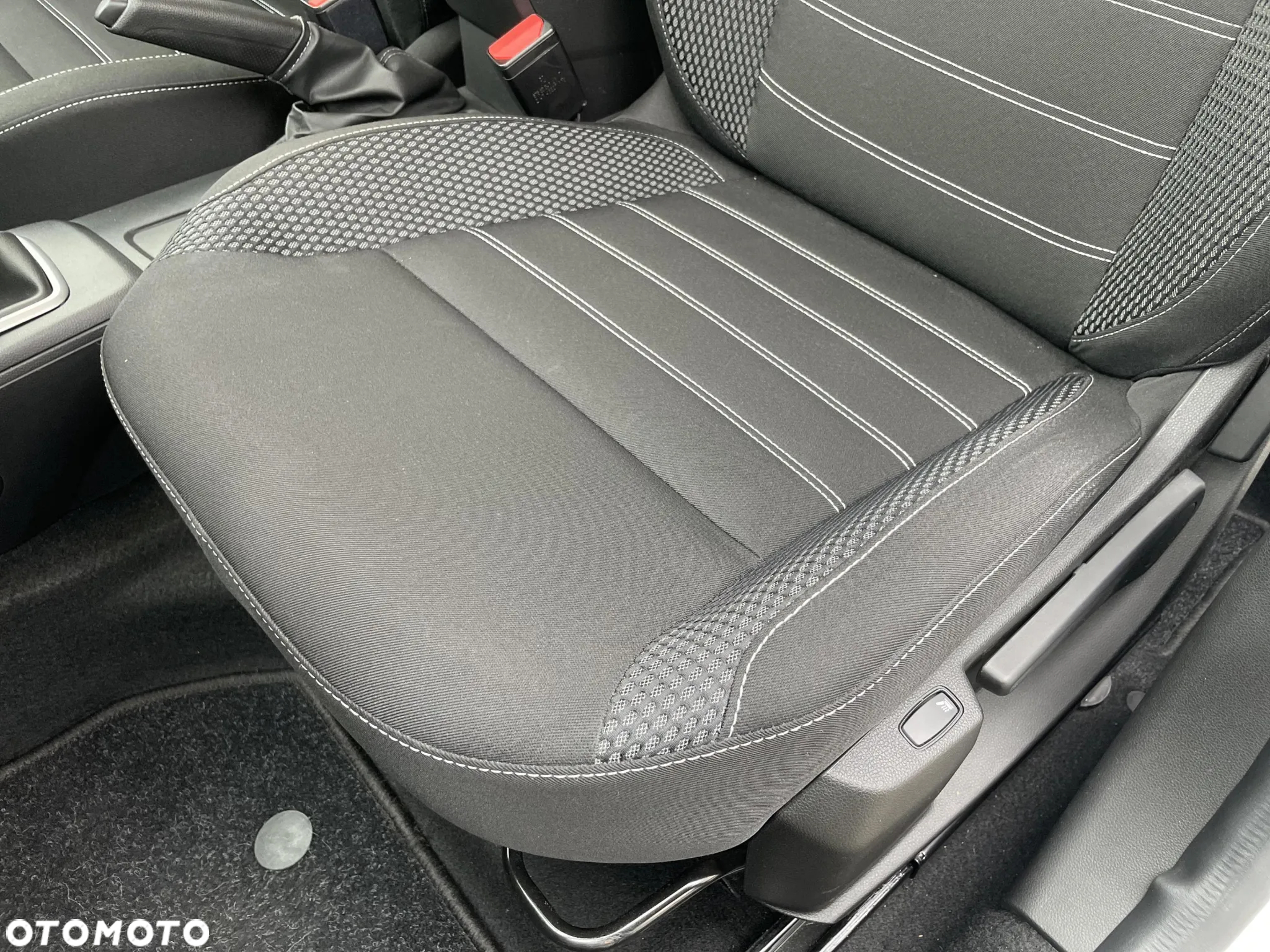 Dacia Duster 1.0 TCe Journey - 12