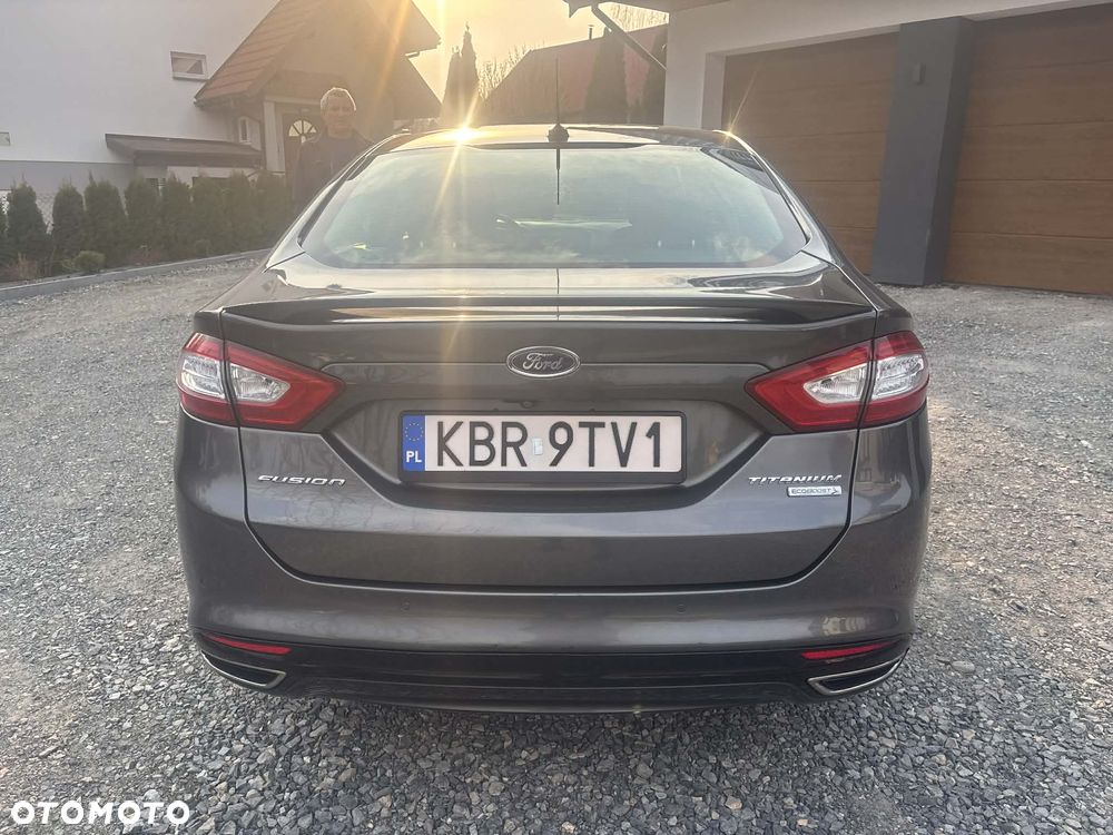 Ford Fusion - 7
