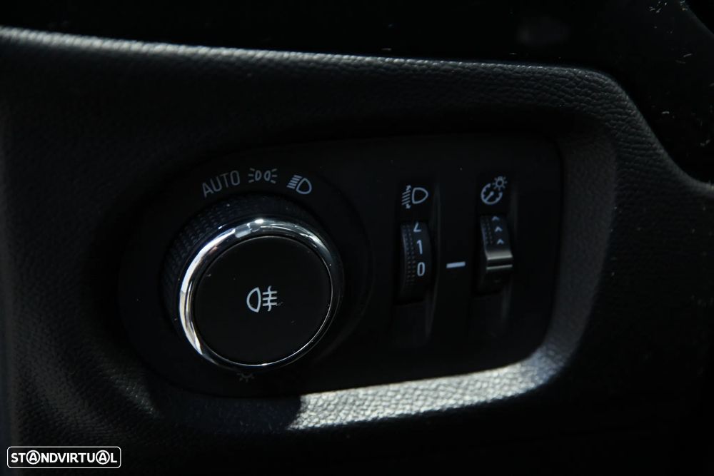 Opel Corsa 1.2 Business - 10