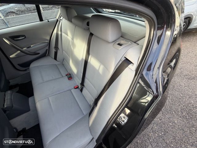 BMW 120 dA Exclusive - 18