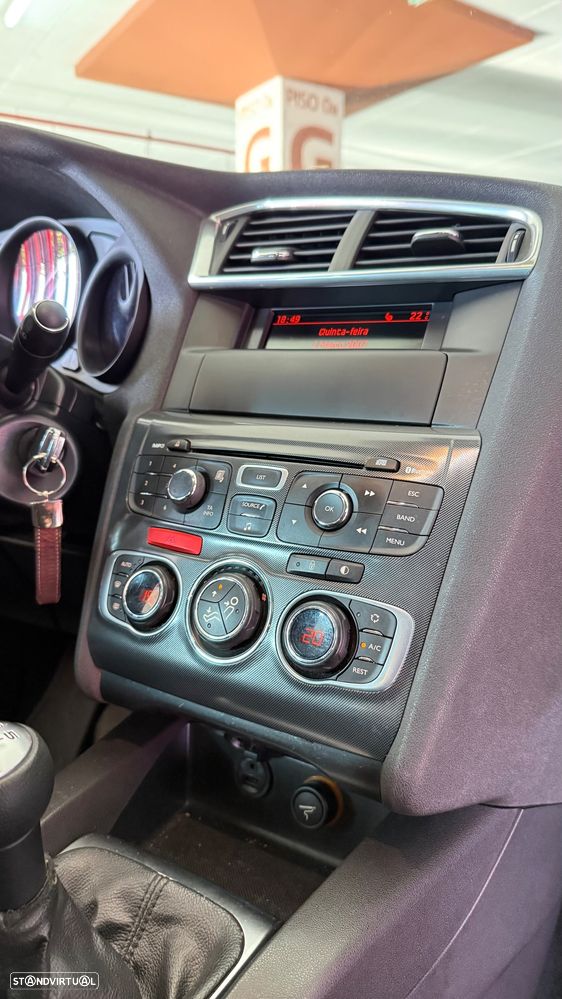 Citroën C4 1.6 HDi Exclusive J17 - 20