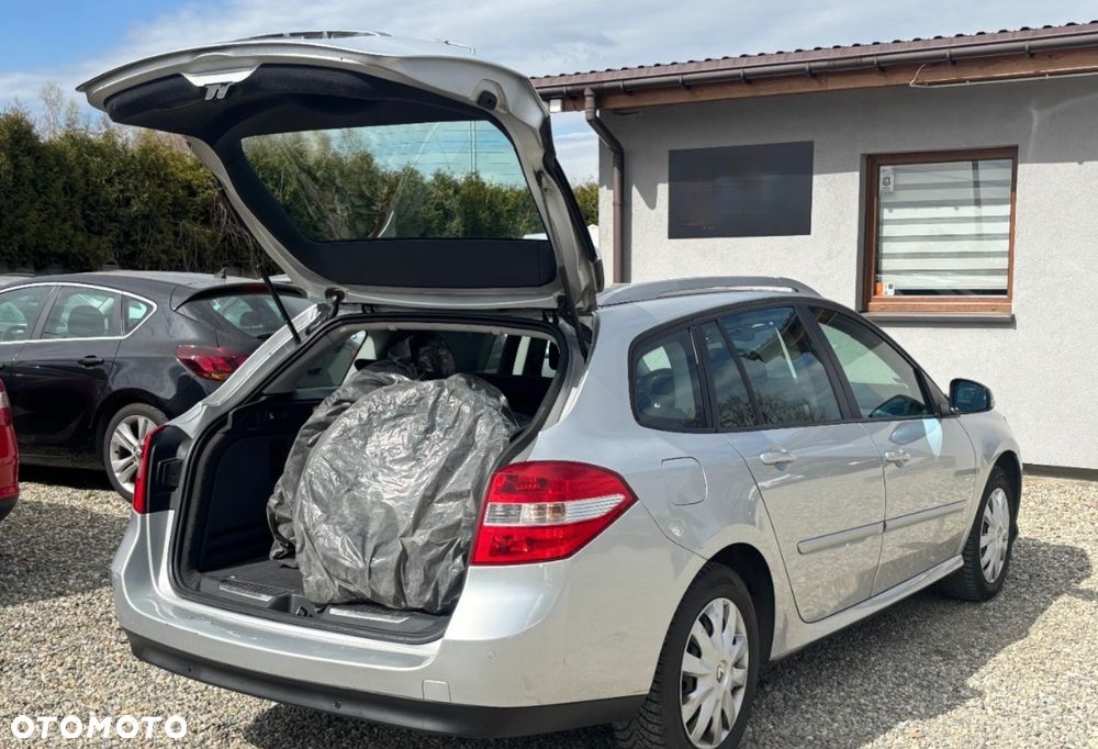 Renault Laguna Grandtour 2.0 16V 140 Emotion - 3