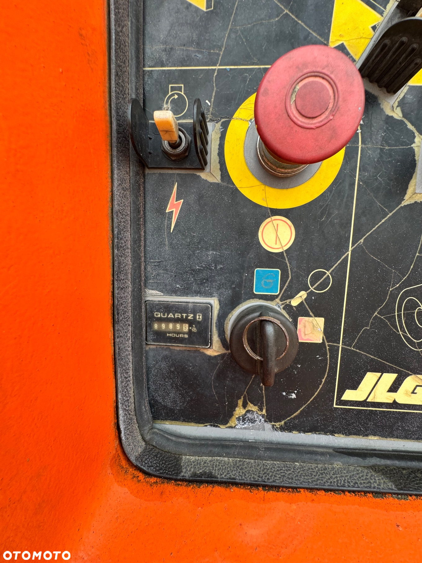 JLG 860 - 9