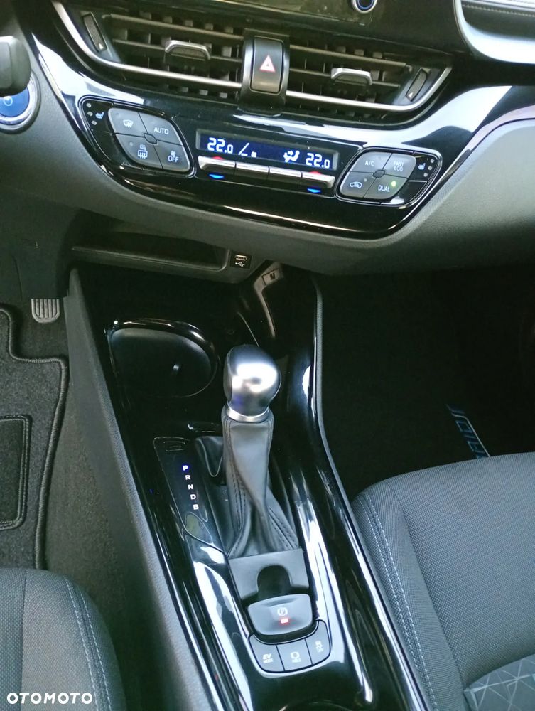 Toyota C-HR Hybrid Team Deutschland - 9