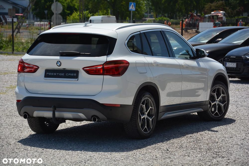 BMW X1 xDrive25i xLine - 11
