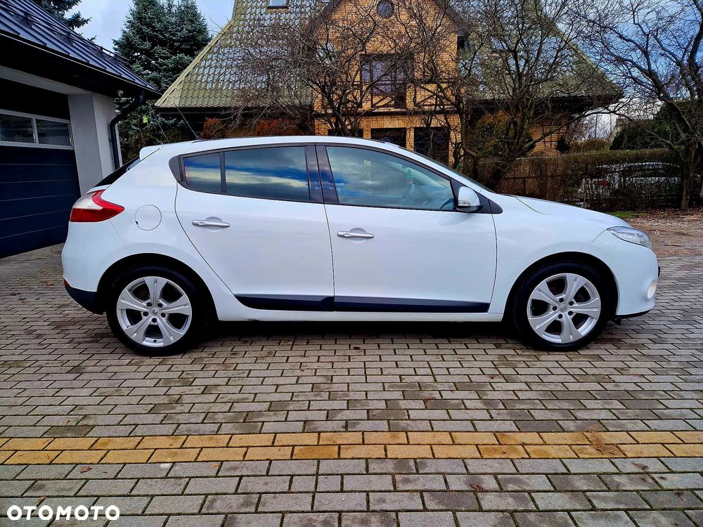 Renault Megane TCe 130 Dynamique - 11