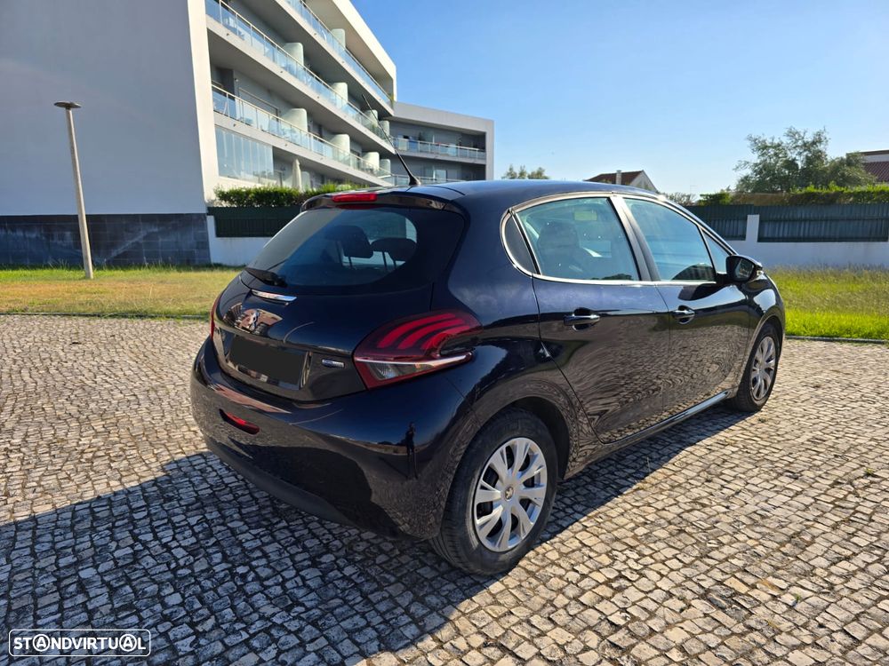 Peugeot 208 82 VTI Style - 4