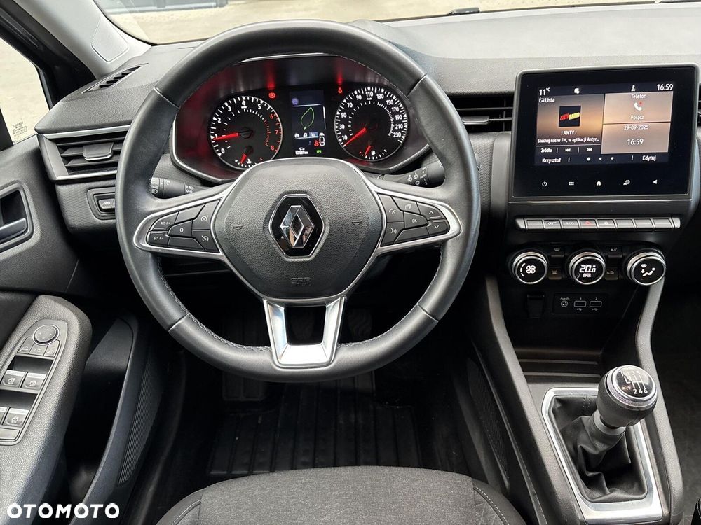 Renault Clio - 10