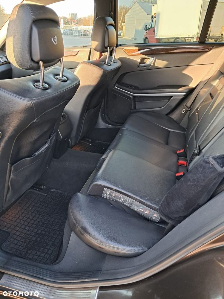 Mercedes-Benz Klasa E 200 CDI DPF BlueEFFICIENCY Automatik Avantgarde - 9